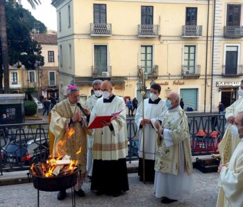 Veglia Pasquale. Vescovo Schillaci: “quanti macigni devono rotolare anche nella nostra vita”