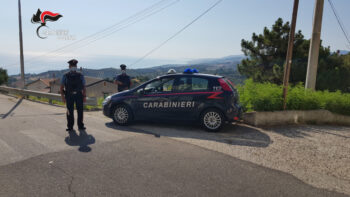 Hashish e marijuana nascosti in cucina, i carabinieri fermano un quarantaquattrenne nel cosentino