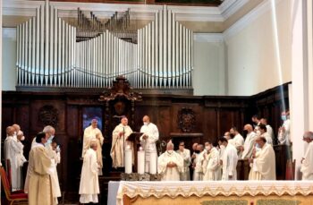 Lamezia Terme, settantesimo anniversario di sacerdozio di monsignor Rimedio nel segno della gratitudine