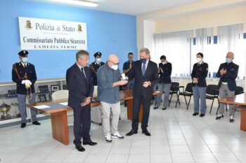 Consegnate medaglie di commiato a personale della Polizia di Stato collocato in quiescenza