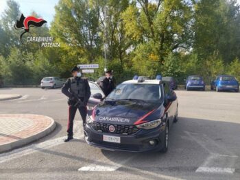 Ruba auto a Rende, 45enne arrestato nel potentino