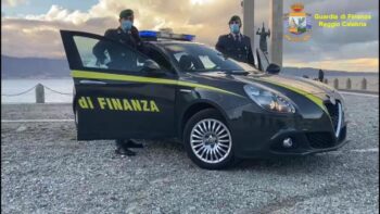 Arrestata a Villa San Giovanni una trentaduenne di Bovalino in possesso di 5,7 kg di cocaina. Venduta al dettaglio avrebbe fruttato 300mila euro