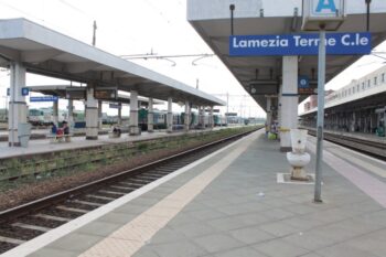 Nuova aggressione ai danni di due poliziotti in servizio alla stazione ferroviaria di Lamezia Terme