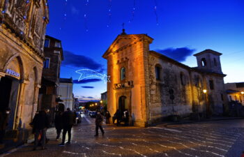 L'Associazione lametina "Le Città Visibili" visita i presepi del centro storico sambiasino: "Un’atmosfera degna di San Gregorio Armeno"