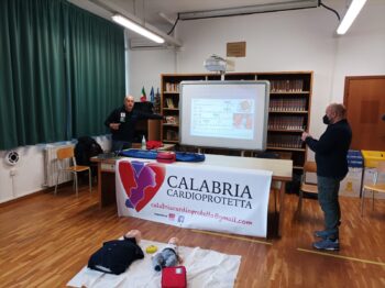 Lamezia Terme, lezioni salvavita al Liceo Fiorentino con l’associazione Calabria Cardioprotetta