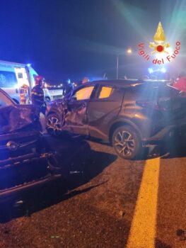 Incidente stradale, tre auto coinvolte e 4 feriti. La causa forse un cinghiale sulla carreggiata