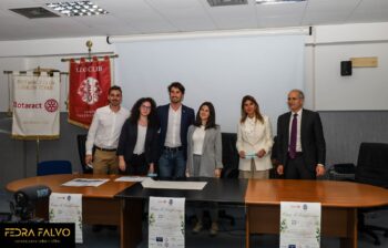 Rotaract Club Lamezia Terme e Leo Club Lamezia Valle del Savuto avviano raccolta fondi per un nuovo cortile dell’ospedale “Giovanni Paolo II”