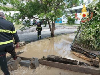 Forti temporali nella notte, allagamenti sulla costa tirrenica cosentina