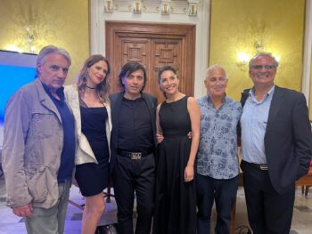 Presentato a Reggio Calabria il film “Good Vibes”, Grande: “Sapiente mix tra temi attuali e bellezza dei luoghi”