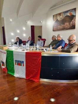 Incontro sul tema “Lavoro, giovani e legalità” al seminario vescovile