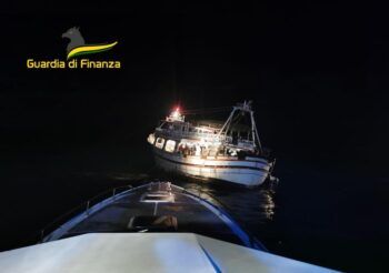 Arrivati a Crotone 456 migranti