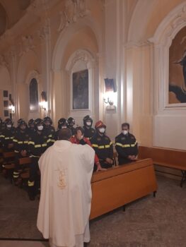 Lamezia, celebrata nel Santuario S. Francesco la Messa con i Vigili del Fuoco