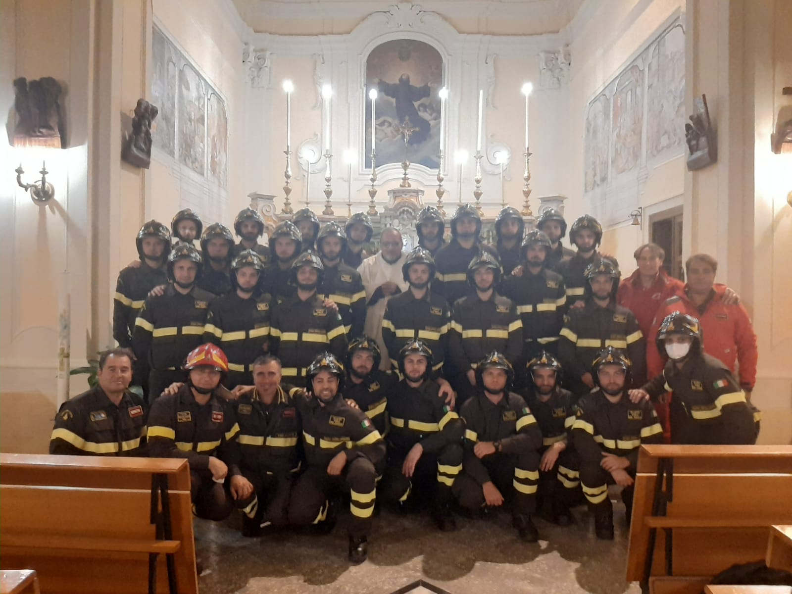 Lamezia, celebrata nel Santuario S. Francesco la Messa con i Vigili del Fuoco