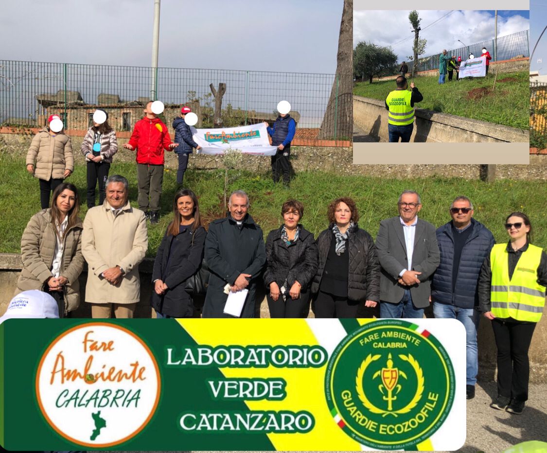 Lamezia, Giornata Nazionale dell'Albero, FareAmbiente dona ulivo a scuola "Nicotera-Costabile"