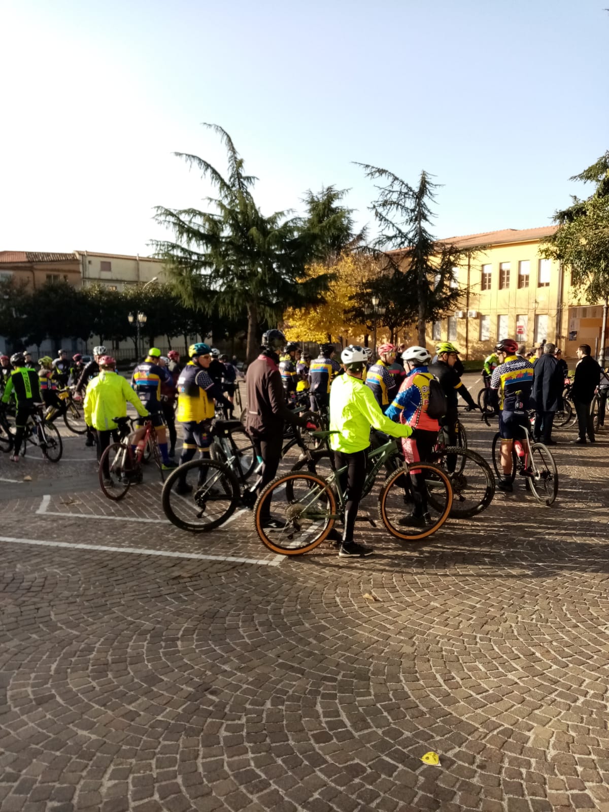 Lamezia, in piazza 5 dicembre un flash mob nel ricordo degli 8 ciclisti