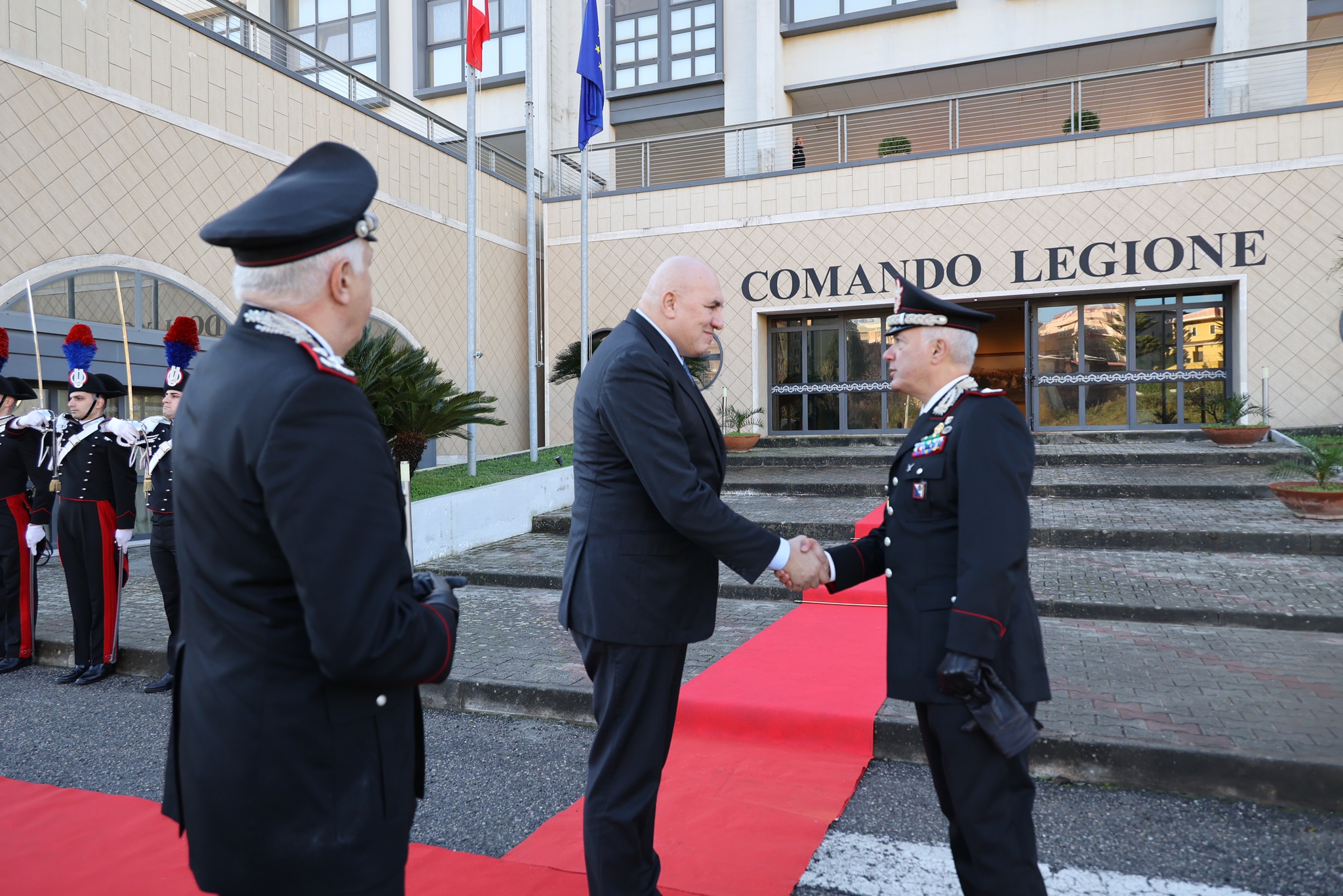 Oggi il Ministro della Difesa Guido Crosetto in visita in Calabria