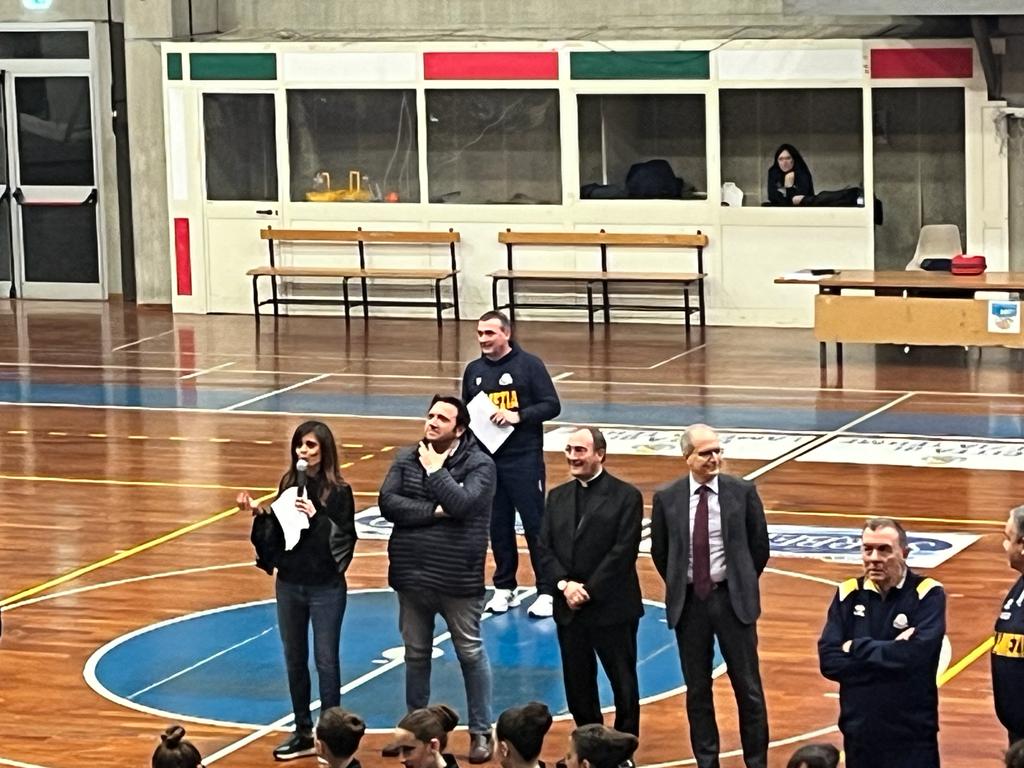 Lamezia, mons. Parisi: “Vivete lo sport come sana competizione”