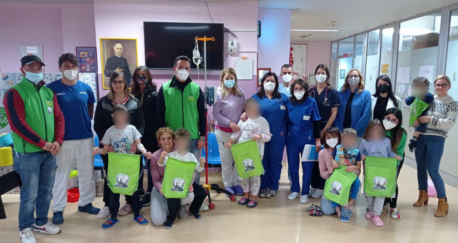 Lamezia, l’Associazione “Calabria Evolution Kart” in visita al reparto di pediatria del nosocomio lametino