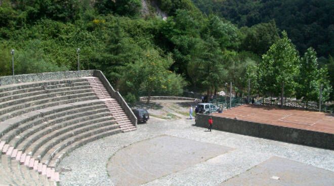 Lamezia, mozione di Lorena e Gallo (FdI) per riapertura del Teatro Parco Mitoio - Difesa