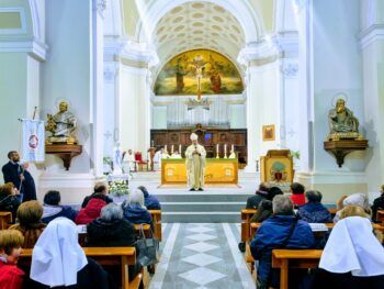 Lamezia, Giornata del Malato, mons. Parisi “Curando la carne dei sofferenti, noi curiamo la carne stessa di Cristo”