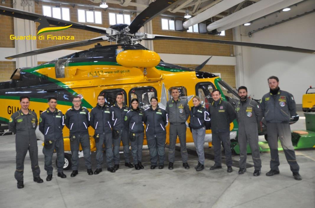 La nave scuola “Mazzei” arriva a Vibo Valentia e fa tappa anche a Lamezia