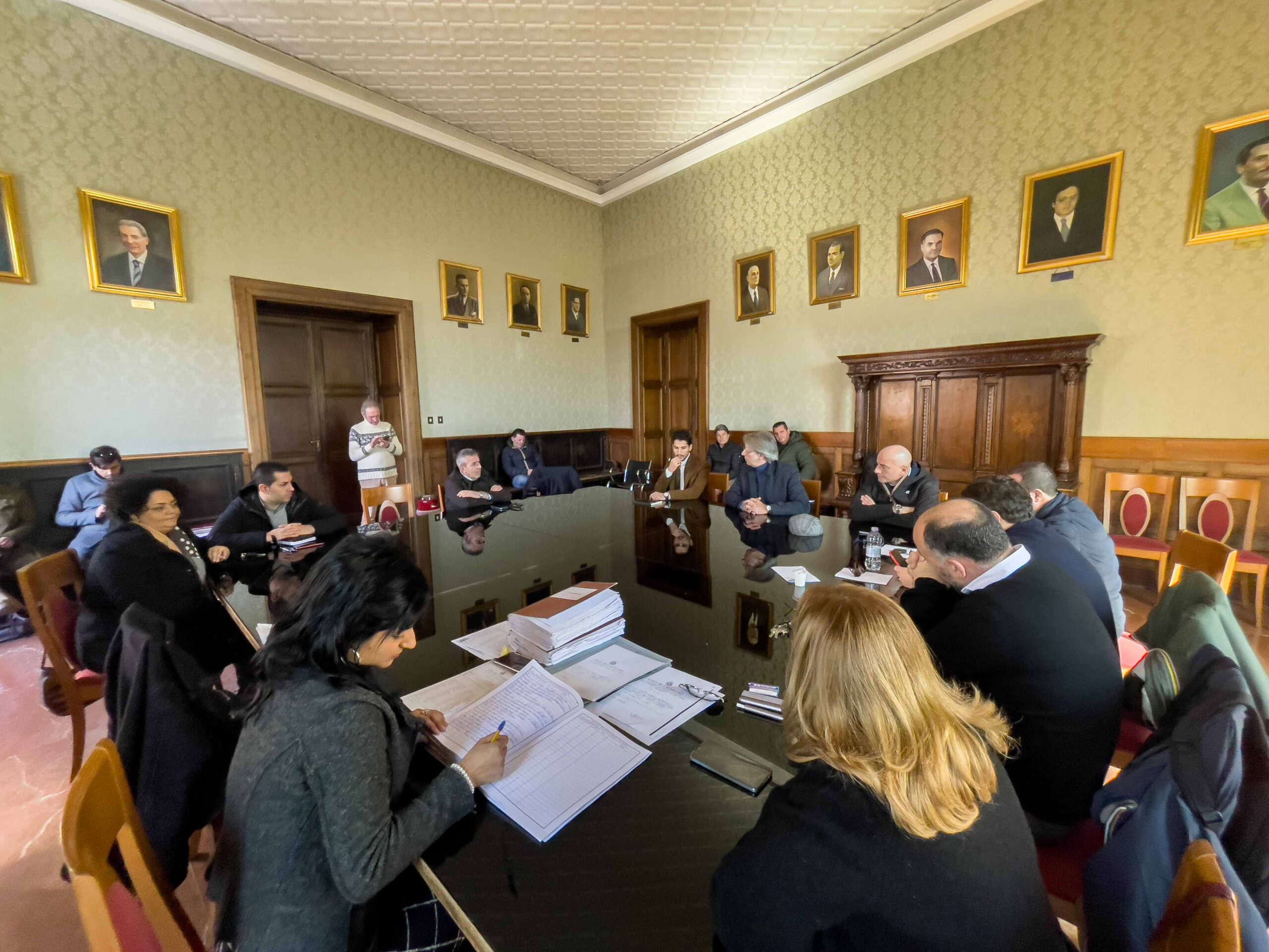 La Commissione Cultura del Comune ascolta l’Accademia di Belle Arti di Catanzaro e i dottorandi algerini in visita in città