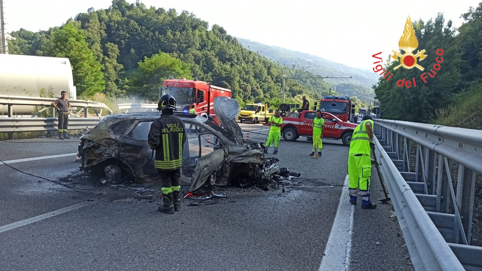 Incidente stradale su A2 ad Altilia Grimaldi, due feriti