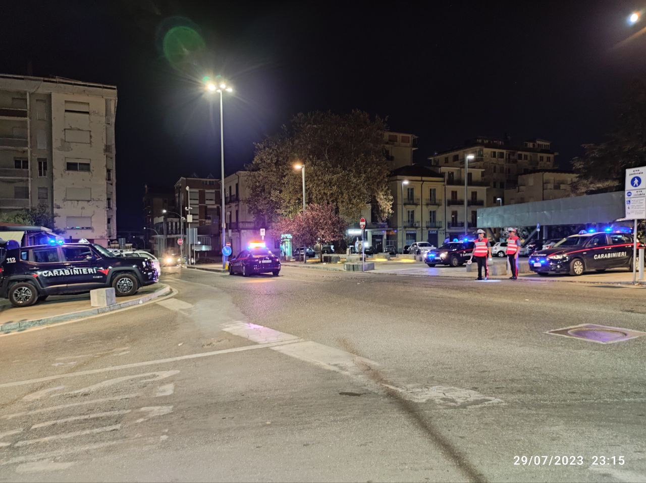 Lamezia Terme, controlli dei carabinieri a largo raggio in città, specie nei luoghi della movida