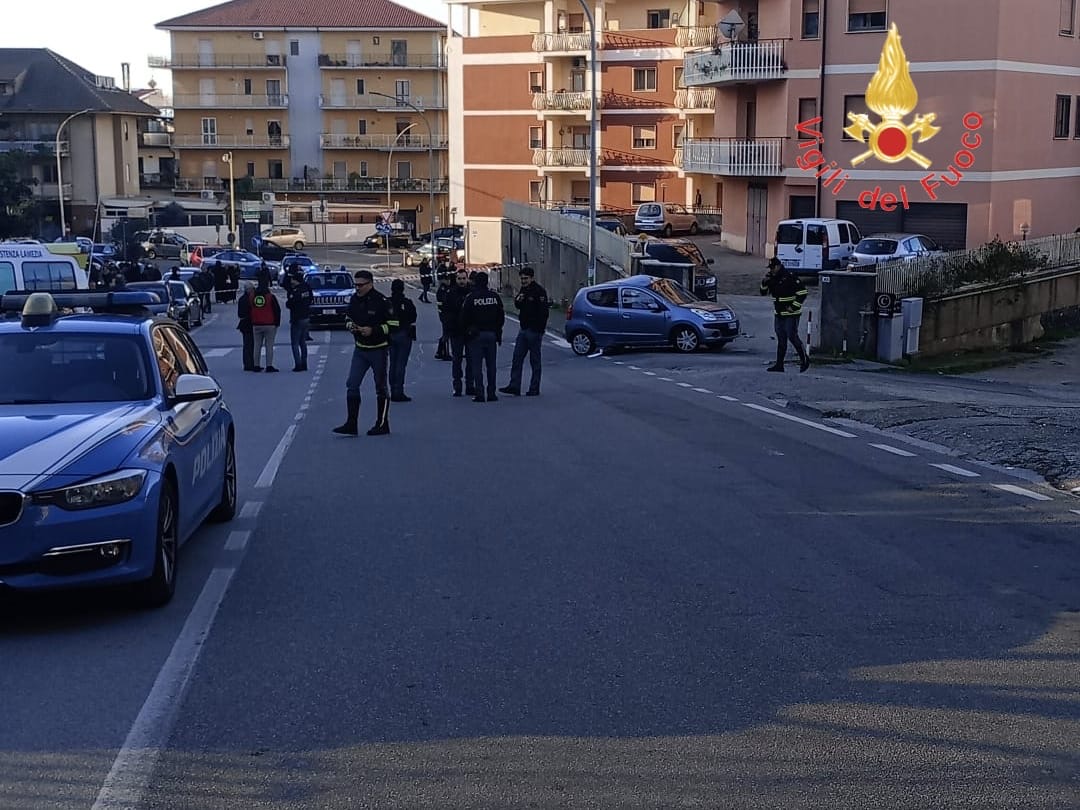 Lamezia Terme, incidente stradale in via Guzzi, muore ragazza di 26 anni