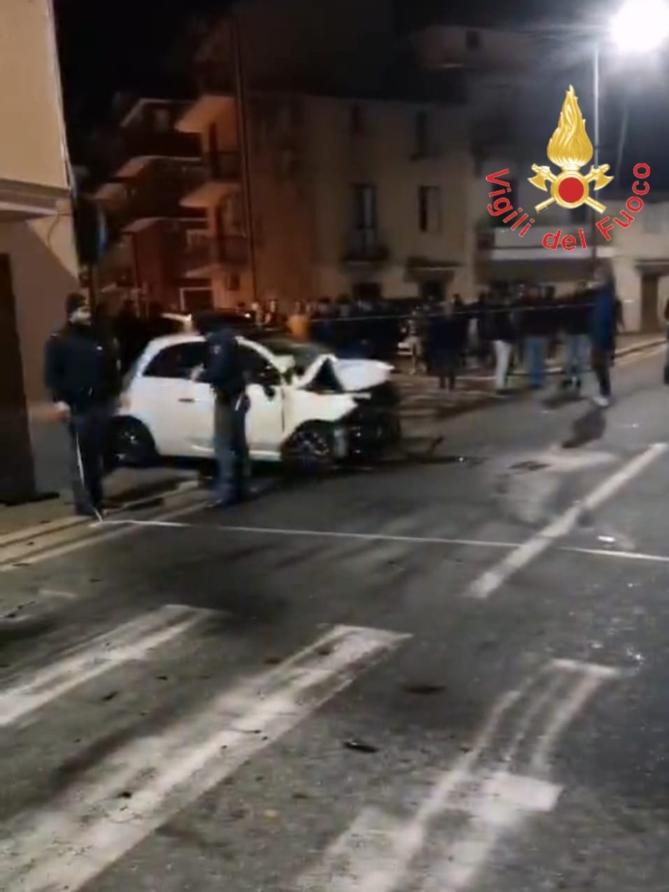 Lamezia Terme, incidente stradale in via delle Terme, un ferito