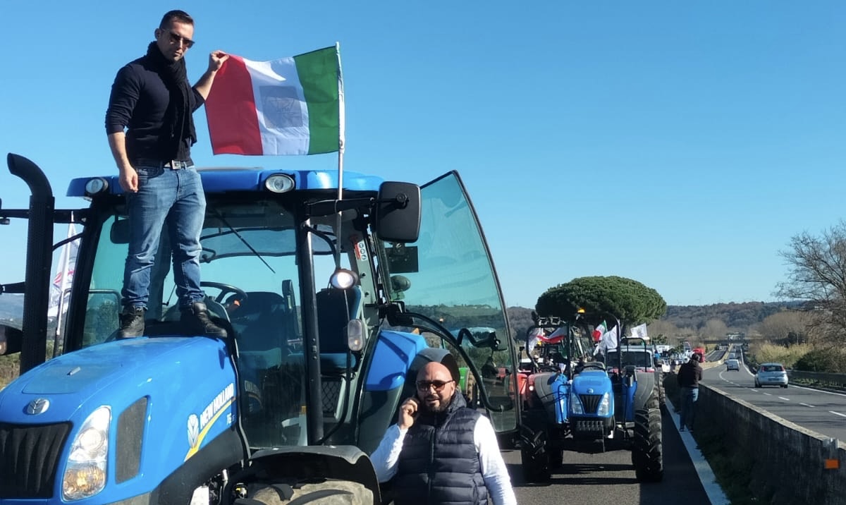 Talarico (Movimento Territorio e Agricoltura): «Continueremo la nostra protesta fino a quando non arriveranno risposte e tutele da Governo e Parlamento Europeo»