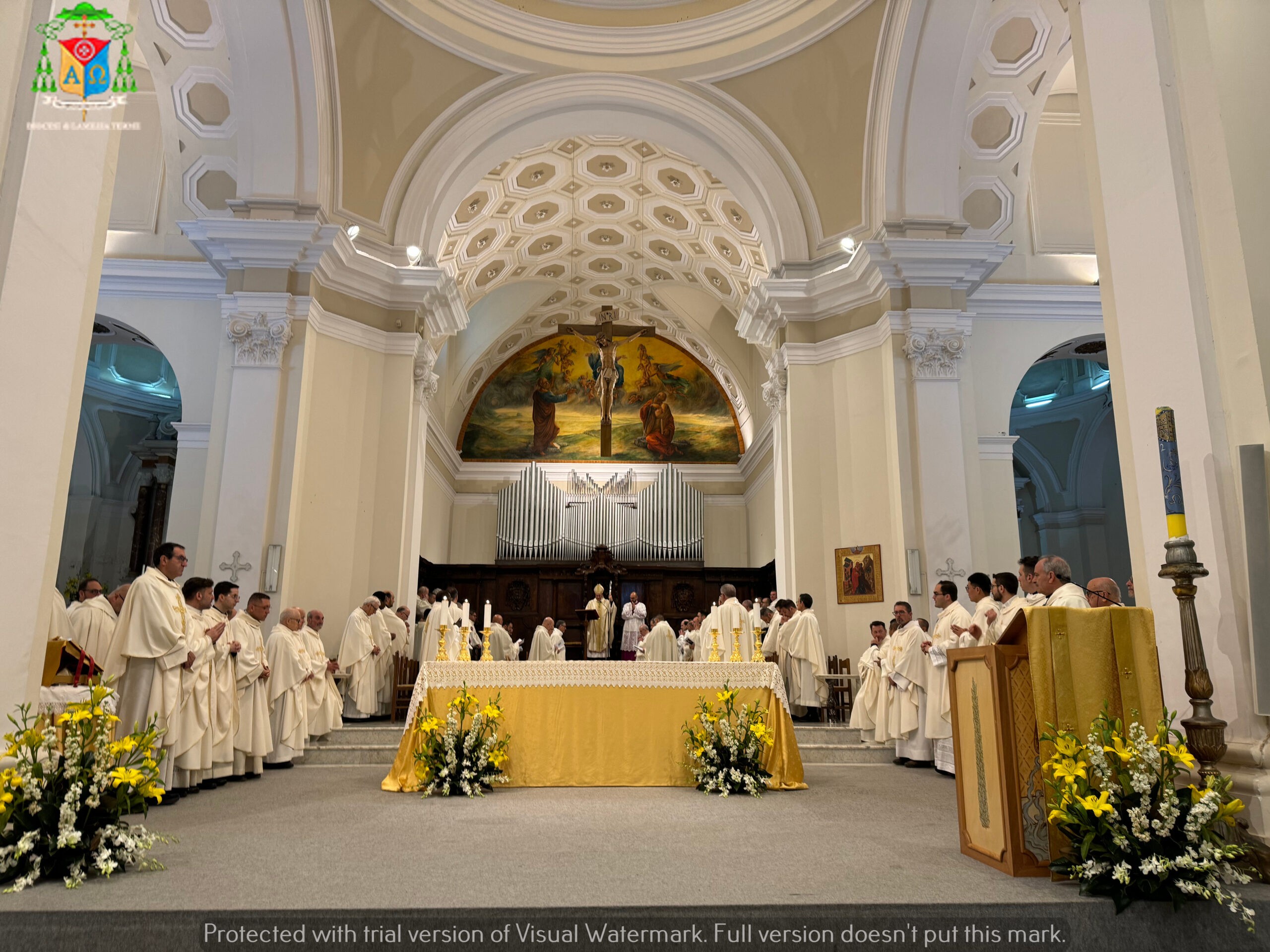 Il vescovo Parisi celebra la Messa Crismale in Cattedrale