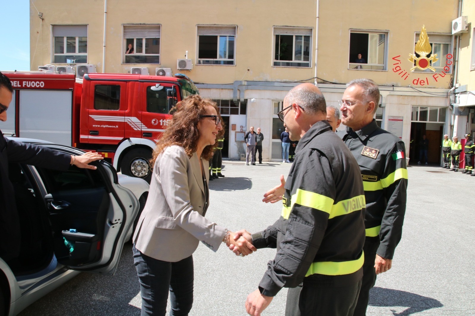 Il Sottosegretario di Stato al Ministero dell’Interno Wanda Ferro incontra i vigili del fuoco di Catanzaro