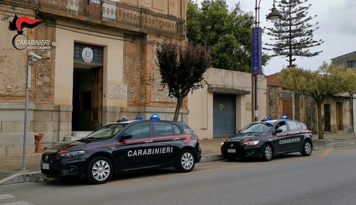 “Non dire niente, che m’attaccanu”, sospeso collaboratore scolastico di Taurianova, indagato per violenza sessuale nei confronti di studentessa tredicenne