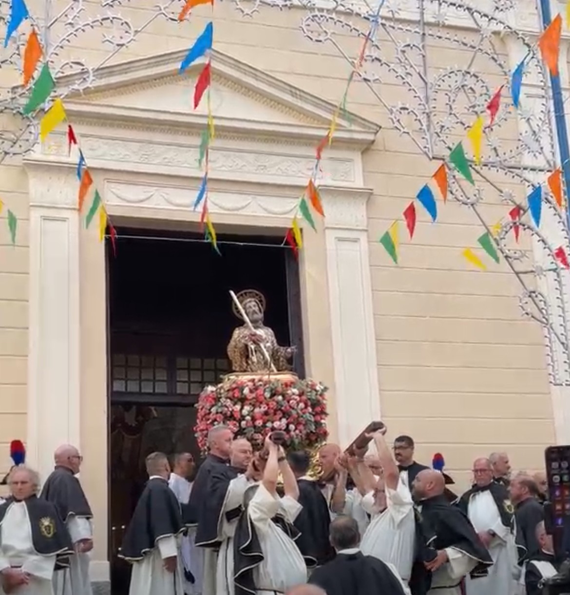 Conclusi i festeggiamenti in onore di San Francesco, mons. Parisi: “Charitas è il messaggio che ci hanno dato tutti”