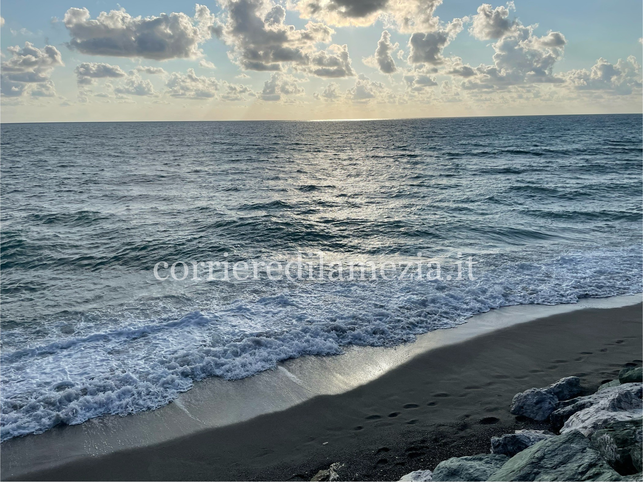 Divieto di balneazione in alcuni tratti costa di Falerna