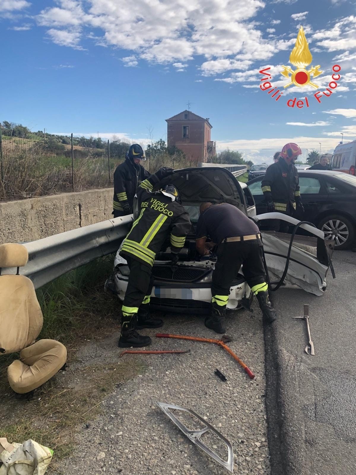 Incidente stradale a Cropani, un ferito