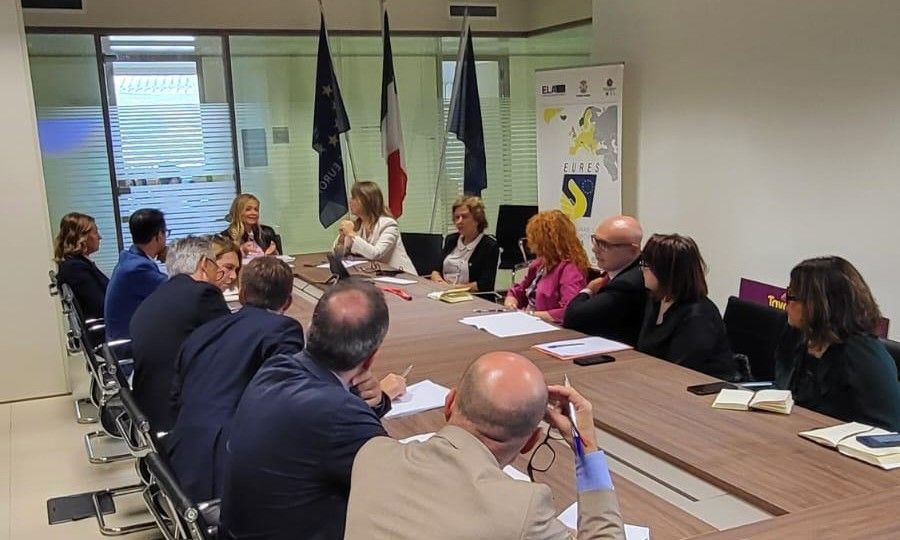 Teatri nei capoluoghi, Capponi presenta scheda progettuale ai Comuni