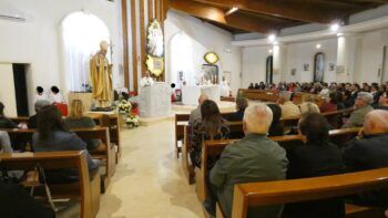 Festa San Giovanni Paolo II, vescovo Parisi celebra Santa Messa nel santuario a Cardolo