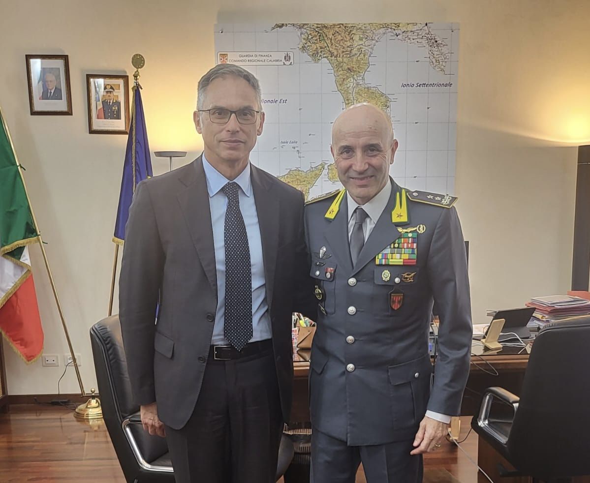 Il Questore di Catanzaro in visita al Comando Regionale della Guardia di Finanza