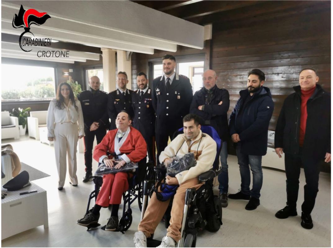 A Cotronei Natale con i Carabinieri per i pazienti della clinica Villa San Giuseppe