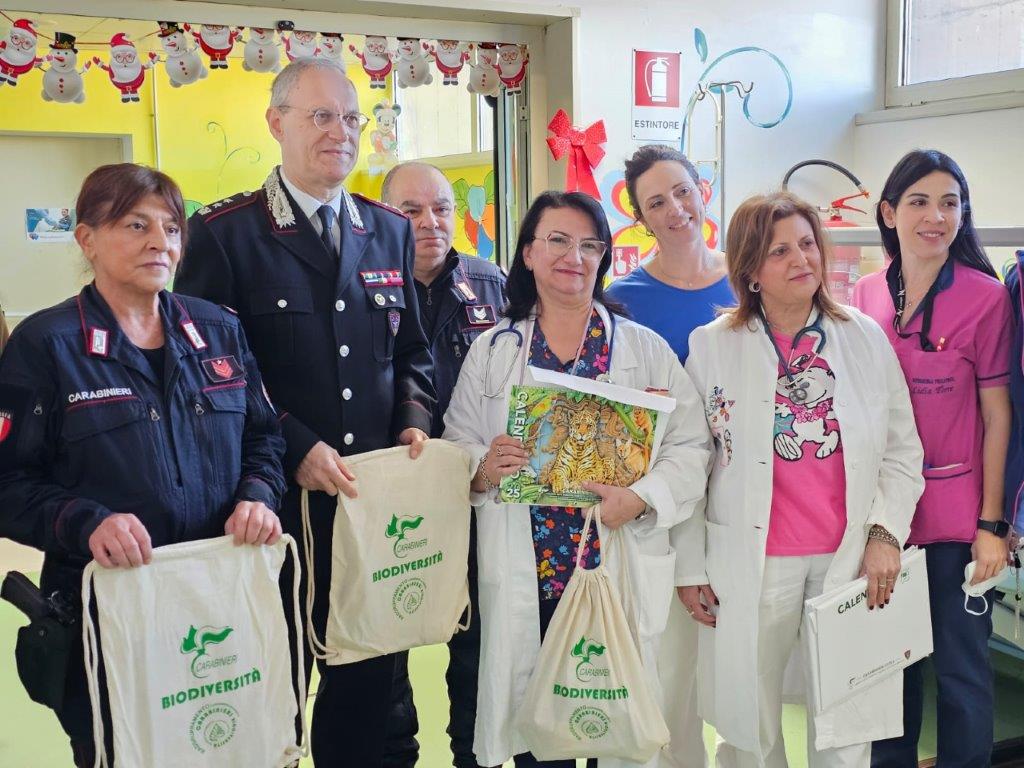 Epifania 2025, speranza e natura negli ospedali pediatrici di Reggio con i Carabinieri forestali