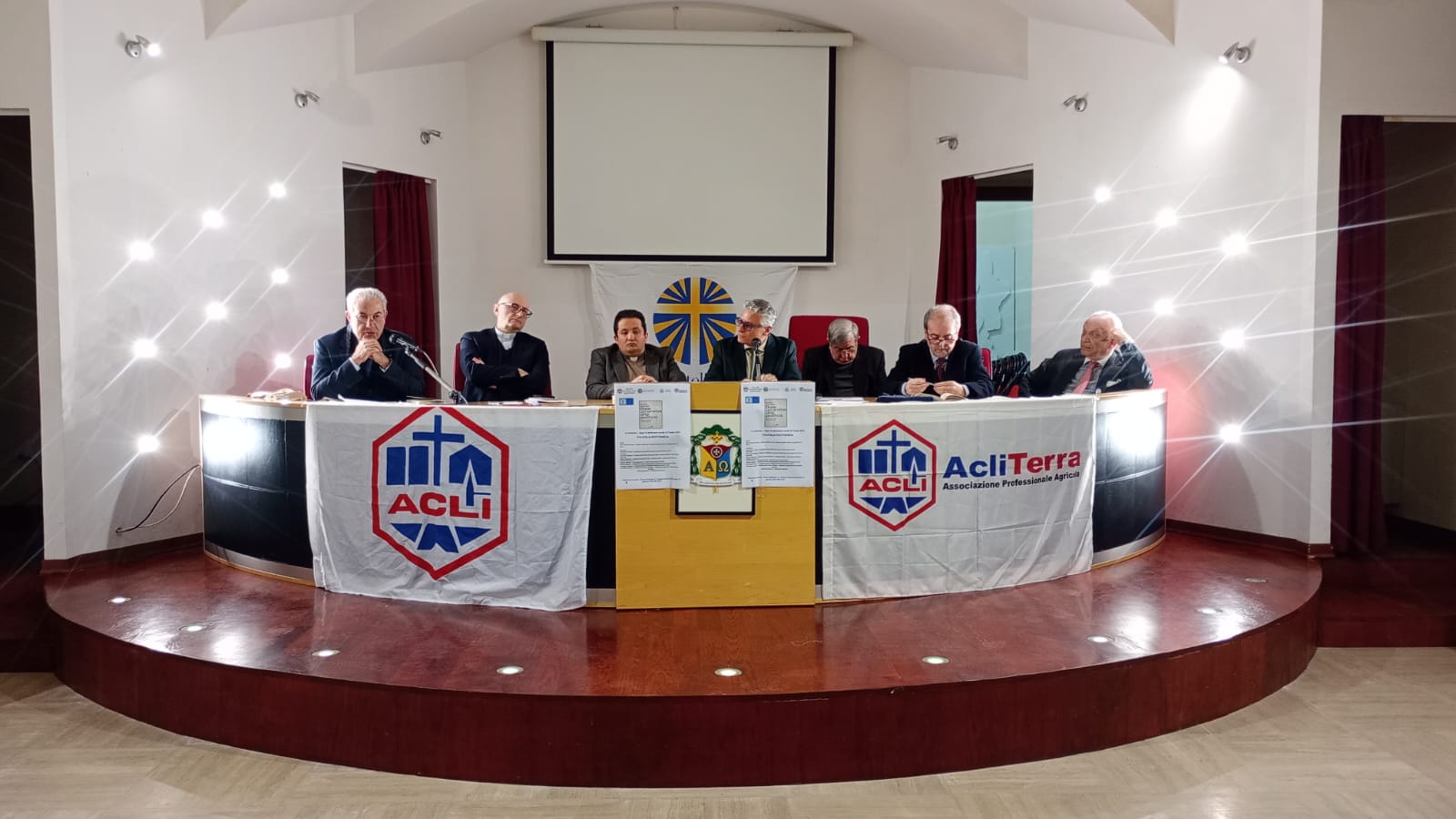 Lamezia, incontro sul tema “In cammino dopo le Settimane sociali di Trieste 2024” con presentazione libro Dare un’anima alla politica