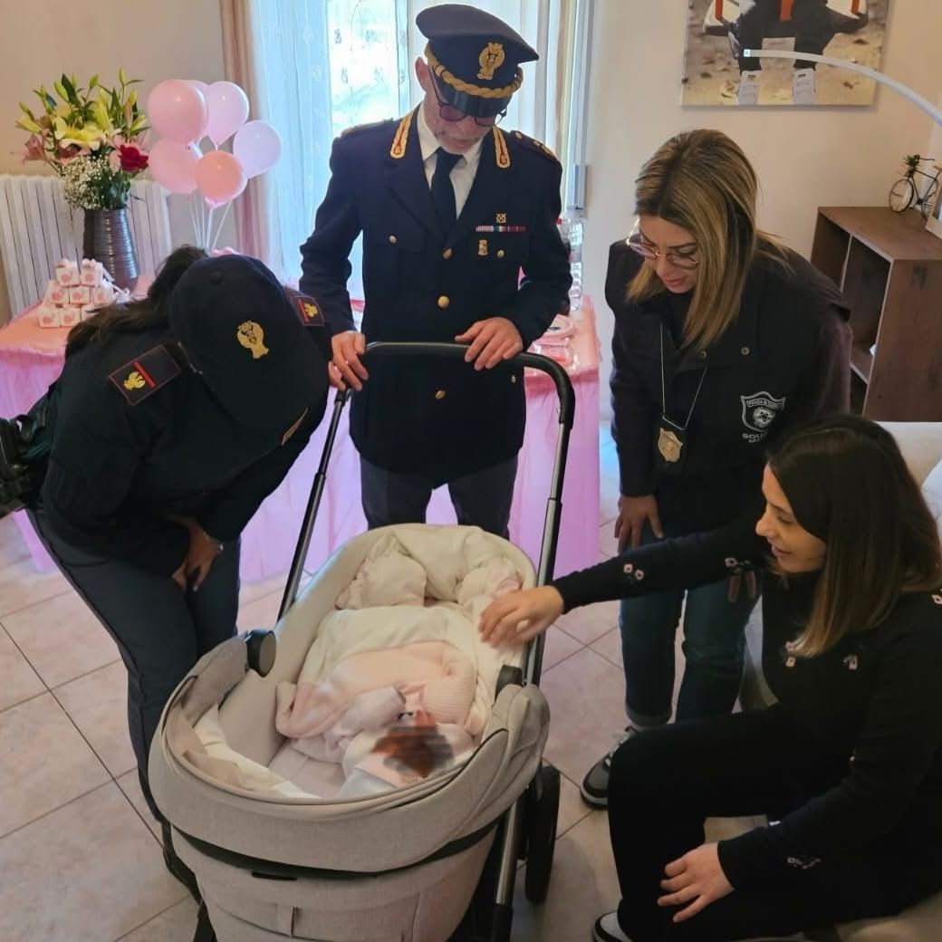 Cosenza, la piccola Sofia finalmente a casa con la sua famiglia