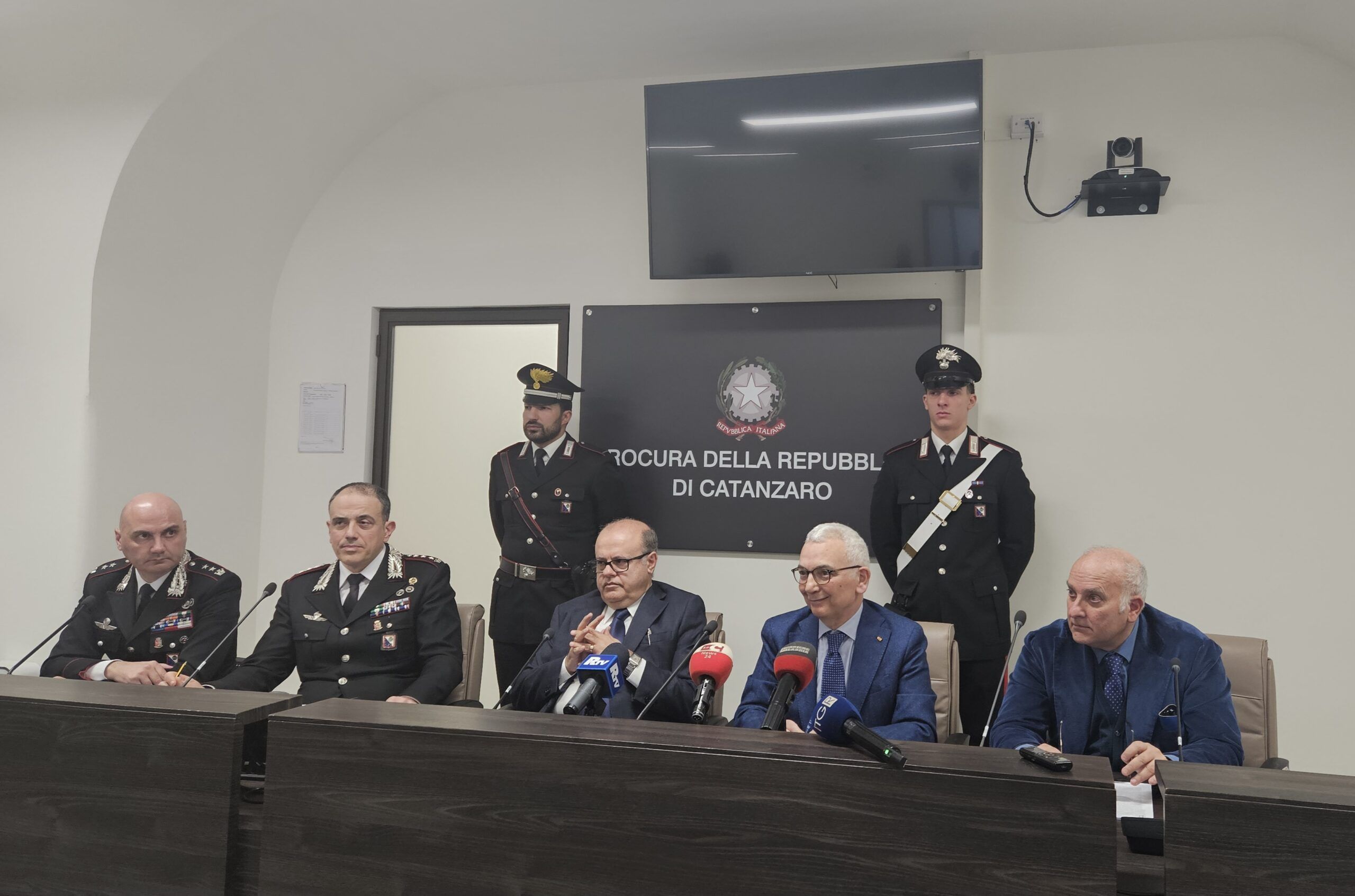 ‘Ndrangheta, operazione dei Carabinieri, 22 arresti