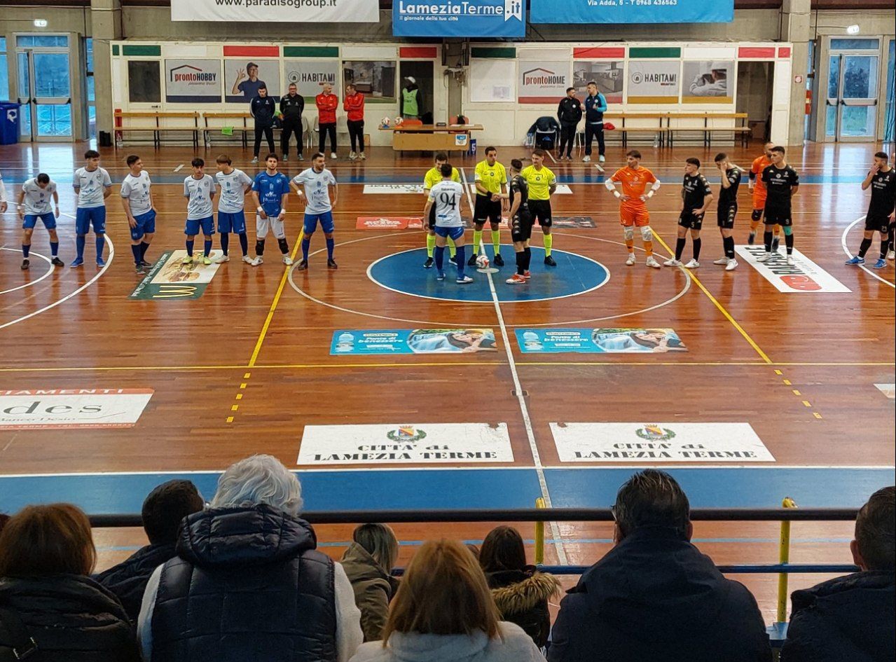 L’Ecosistem Lamezia Soccer torna a vincere: 4-3 alla Gear Piazza Armerina